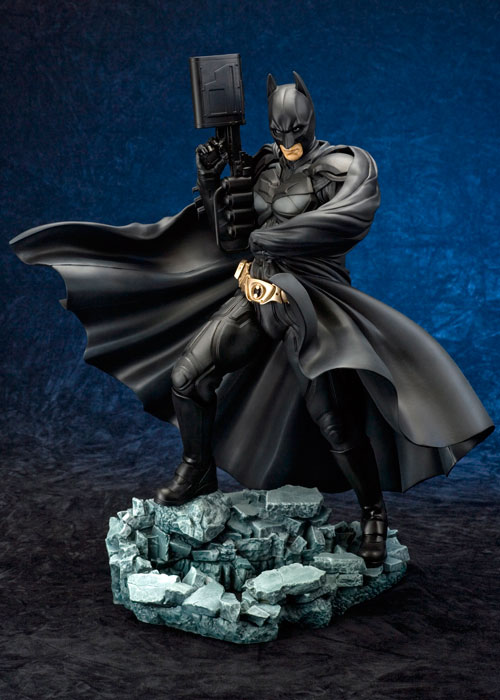 『THE DARK KNIGHT RISES』ARTFX ダークナイト ライジング バットマン – 気になる発売日、サイズ、価格は？